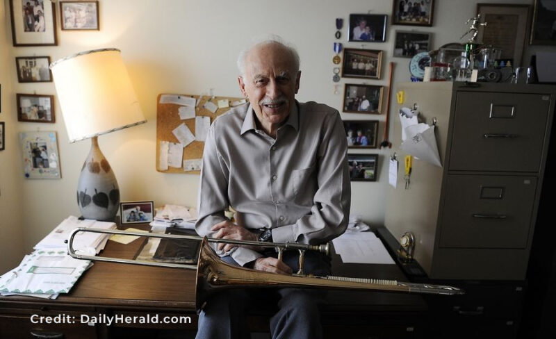 Jazz, physics and ultramarathon make 85-year-old Beacon Hill resident a triple threat.